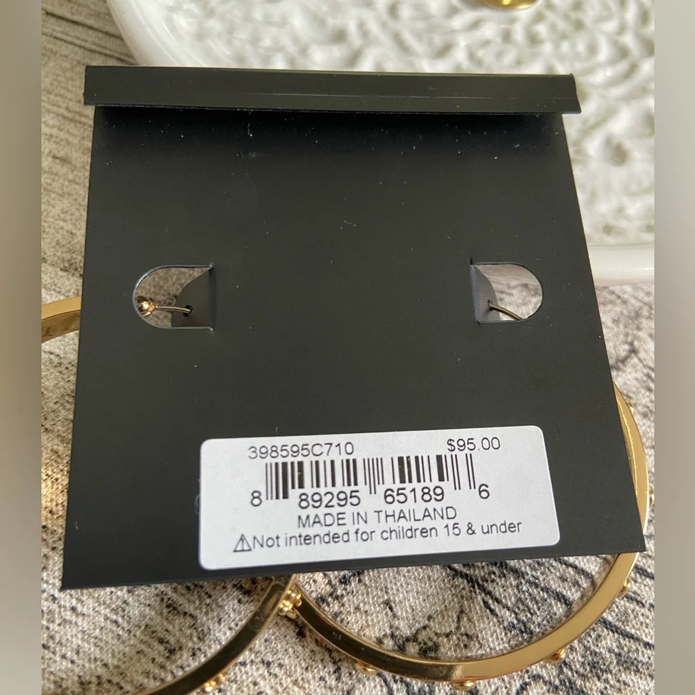 NWT! Coach hoop earrings with C logos in beautiful gold tone. Raised “C” logos - Picture 8 of 8